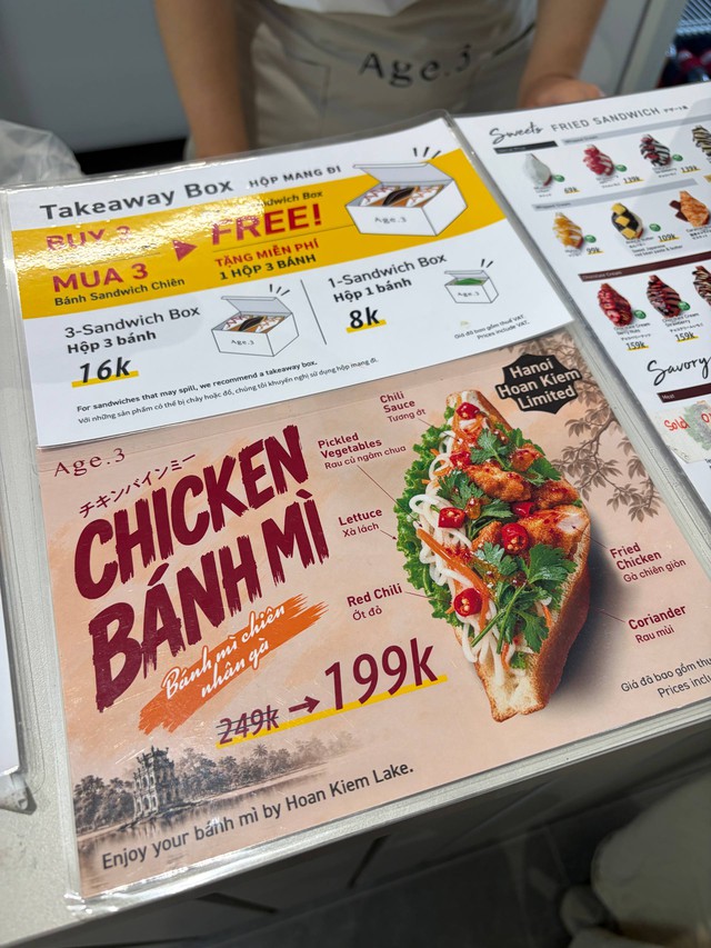 M&oacute;n b&aacute;nh khiến Tăng Thanh H&agrave; xếp h&agrave;ng 40 ph&uacute;t vừa về H&agrave; Nội: Gi&aacute; gần 200k/chiếc, một vị phải bỏ dở giữa chừng  - Ảnh 16.