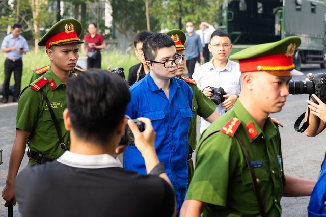 Những h&igrave;nh ảnh đầu ti&ecirc;n của Shark B&igrave;nh c&ugrave;ng Mr Pips trong phi&ecirc;n x&eacute;t xử s&aacute;ng nay - Ảnh 11.