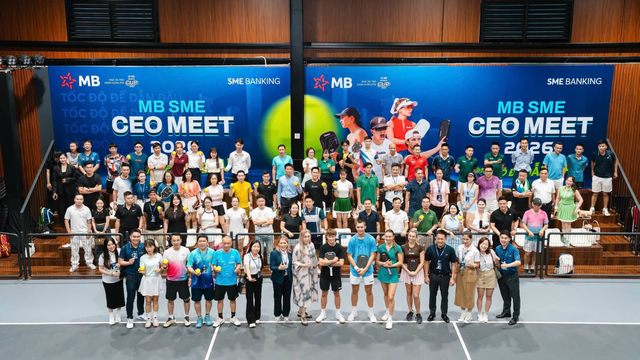 Hayden Patriquin đến Hà Nội ăn mừng sau khi liên tiếp vô địch PPA Tour - Ảnh 13.