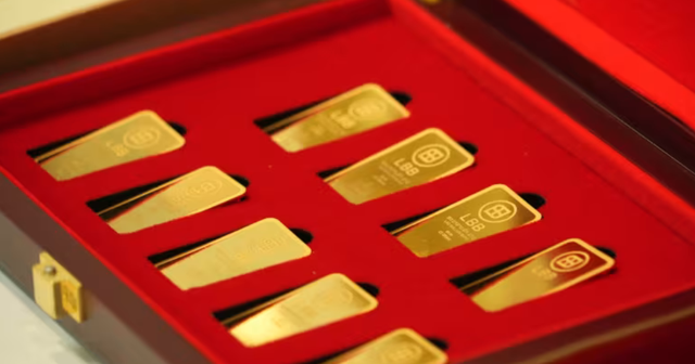 H&agrave;ng x&oacute;m Việt Nam sở hữu 500 - 1.000 tấn v&agrave;ng dưới l&ograve;ng đất: Muốn giữ "kho b&aacute;u" trong nước thay v&igrave; xuất khẩu - Ảnh 1.