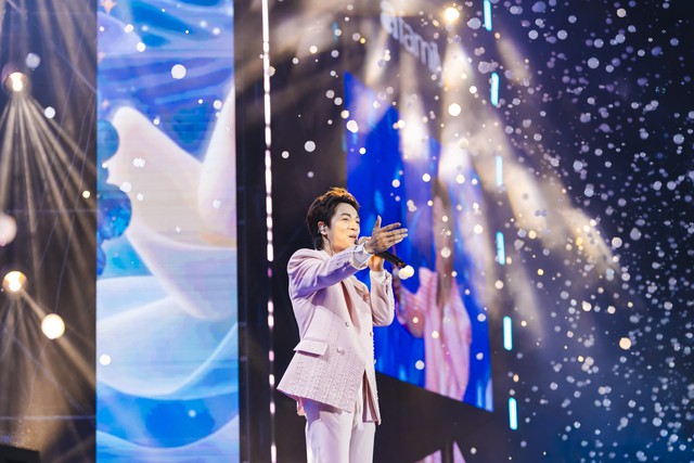 H&ograve;a Minzy xinh như c&ocirc;ng ch&uacute;a, Phan Mạnh Quỳnh - Qu&aacute;ch Văn Thơm mang loạt hit thăng hoa tại WeFamily Awards - Ảnh 10.