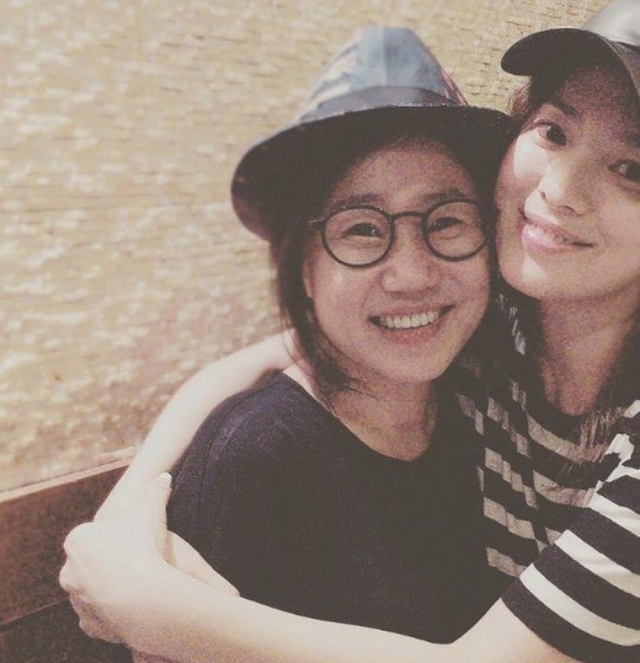 Song Hye Kyo công khai hẹn hò giữa đêm hôm, người này liên quan tới Song Joong Ki- Ảnh 4. Song Hye Kyo công khai hẹn hò giữa đêm hôm, người này liên quan tới Song Joong Ki- Ảnh 4.