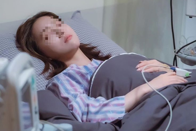 Ng&agrave;y c&agrave;ng nhiều chị em c&ograve;n trẻ đ&atilde; ung thư buồng trứng, b&aacute;c sĩ dặn: Lười mấy cũng phải chăm ăn 6 m&oacute;n để ph&ograve;ng bệnh!- Ảnh 1.