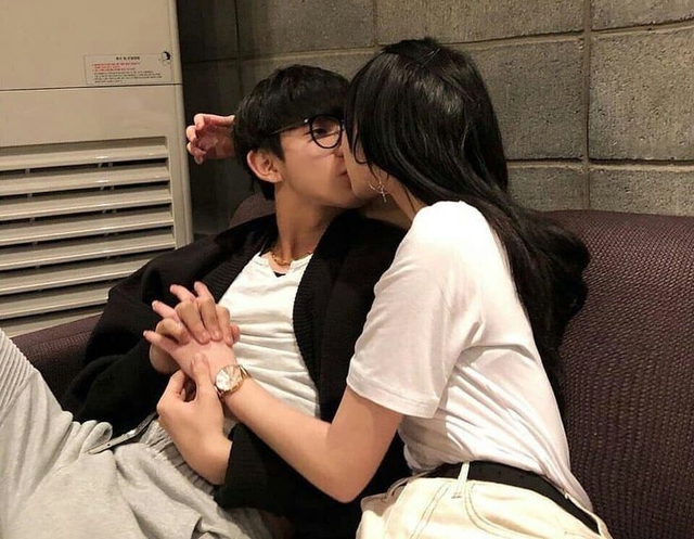 Làm "chuyện ấy" càng nhiều thì càng sống thọ? Bác sĩ tiết lộ: Vượt con số này giúp giảm tỷ lệ tử vong… 50%- Ảnh 1.