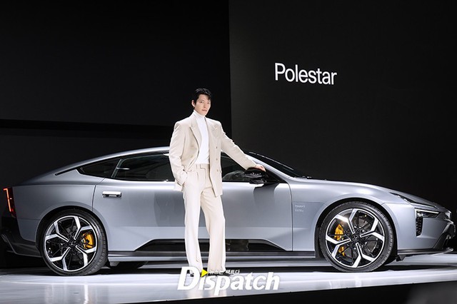 Kim Woo Bin t&aacute;i xuất hậu hưởng tuần trăng mật nhưng Shin Min Ah mới l&agrave; người được khen- Ảnh 5.