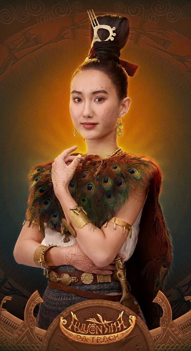 Tại sao mỹ nh&acirc;n Việt đẹp thế n&agrave;y giờ mới đ&oacute;ng cổ trang: Nhan sắc hoa nhường nguyệt thẹn, 360 độ kh&ocirc;ng g&oacute;c chết- Ảnh 4.