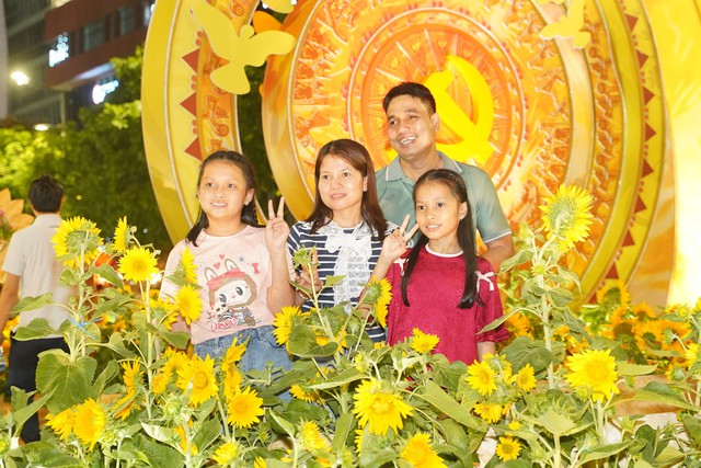 Ph&aacute;o hoa rực rỡ tr&ecirc;n bầu trời, ch&agrave;o đ&oacute;n năm mới 2026- Ảnh 20.