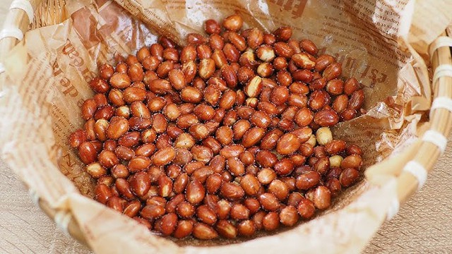 Ngày càng nhiều người còn trẻ đã khổ sở vì bệnh gan, bác sĩ nói thẳng: 4 loại hạt này ăn nhiều "phá gan" hơn bia rượu- Ảnh 3. Ngày càng nhiều người còn trẻ đã khổ sở vì bệnh gan, bác sĩ nói thẳng: 4 loại hạt này ăn nhiều "phá gan" hơn bia rượu- Ảnh 3.