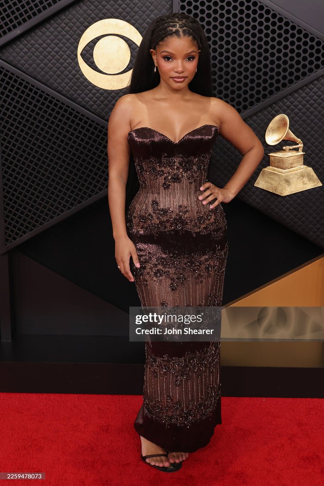 Si&ecirc;u thảm đỏ Grammy 2026: Cả thế giới "n&iacute;n thở" khi Ros&eacute; xuất hiện, Justin Bieber "cải l&atilde;o ho&agrave;n đồng" cả chục tuổi- Ảnh 30.