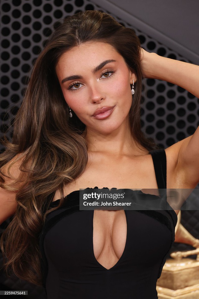 Si&ecirc;u thảm đỏ Grammy 2026: Cả thế giới "n&iacute;n thở" khi Ros&eacute; xuất hiện, Justin Bieber "cải l&atilde;o ho&agrave;n đồng" cả chục tuổi- Ảnh 35.