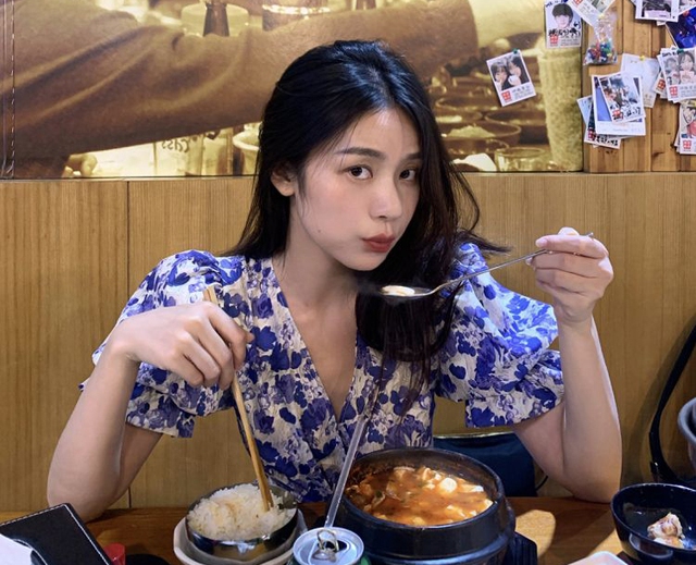 Ng&agrave;y c&agrave;ng nhiều người c&ograve;n trẻ đ&atilde; "vật v&atilde;" v&igrave; bệnh thận, b&aacute;c sĩ n&oacute;i thẳng: 5 th&oacute;i quen n&agrave;y "ph&aacute; thận" nhanh hơn nhịn tiểu- Ảnh 2.