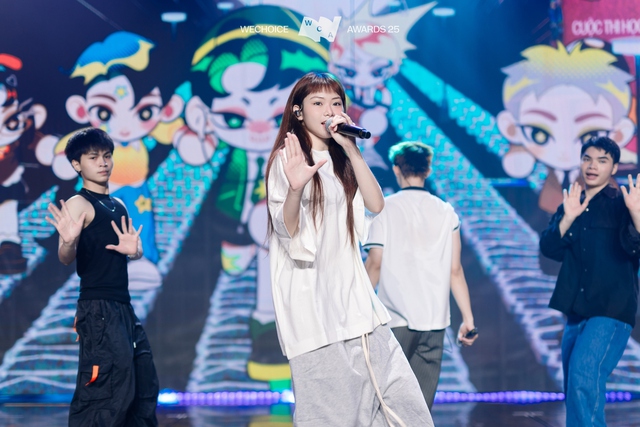 Ngay l&uacute;c n&agrave;y: buitruonglinh - CONGB đổ bộ tổng duyệt WeChoice Awards, 1 Anh Trai vừa h&aacute;t xong th&igrave; bỏ chạy- Ảnh 12.