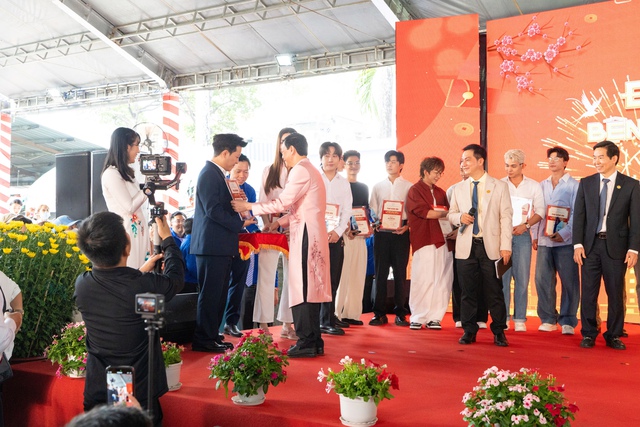 trường giang Hành động đẹp của Trường Giang - Ảnh 3.