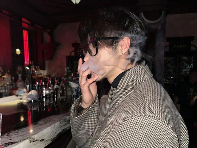 Ng&agrave;y c&agrave;ng nhiều người c&ograve;n trẻ đ&atilde; khổ sở v&igrave; bệnh phổi, b&aacute;c sĩ n&oacute;i thẳng: L&agrave;m 5 việc th&igrave; kh&ocirc;ng h&uacute;t thuốc phổi cũng "N&Aacute;T"- Ảnh 1.