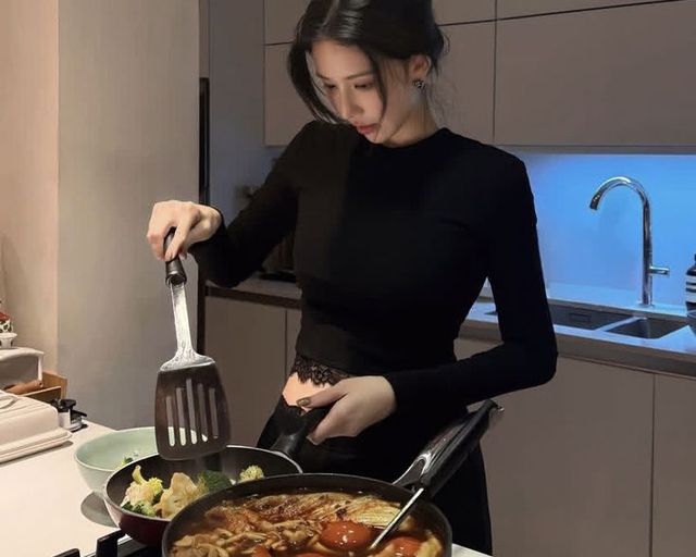 Ng&agrave;y c&agrave;ng nhiều người c&ograve;n trẻ đ&atilde; khổ sở v&igrave; bệnh phổi, b&aacute;c sĩ n&oacute;i thẳng: L&agrave;m 5 việc th&igrave; kh&ocirc;ng h&uacute;t thuốc phổi cũng "N&Aacute;T"- Ảnh 2.