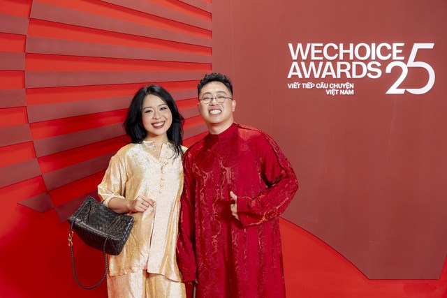 Loạt visual b&ugrave;ng nổ của d&agrave;n trai xinh, g&aacute;i đẹp tr&ecirc;n thảm đỏ WeChoice Awards 2025!- Ảnh 17.