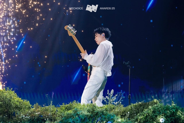 Chưa từng c&oacute; tiền lệ: RHYDER v&agrave; Quang H&ugrave;ng MasterD tạo n&ecirc;n si&ecirc;u phẩm collab được mong chờ nhất đ&ecirc;m Gala WeChoice Awards 2025- Ảnh 6.