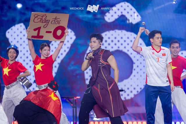 BigDaddy - Đức Ph&uacute;c - Ph&uacute;c Du cho cả thế giới biết thế n&agrave;o l&agrave; &ldquo;thắng đời&rdquo; tại WeChoice, Đ&igrave;nh Bắc v&agrave; BLV Tạ Bi&ecirc;n Cương g&acirc;y b&atilde;o- Ảnh 3.