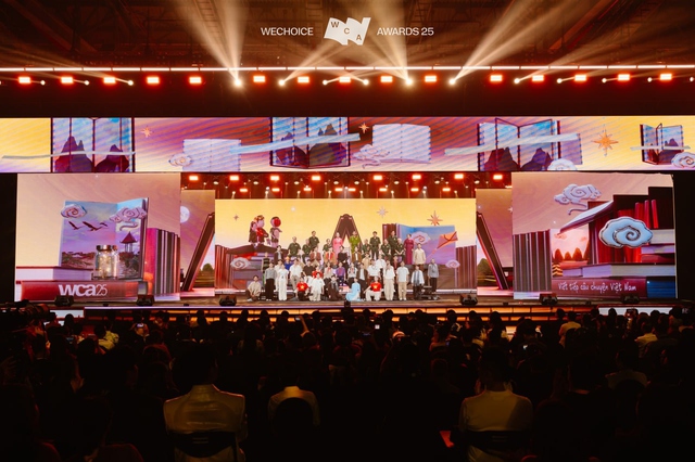 Huyền thoại Rock Hải Bột - Ho&agrave;ng Dũng - B&ugrave;i C&ocirc;ng Nam - buitruonglinh mở m&agrave;n WeChoice Awards 2025 g&acirc;y &ldquo;nổi da g&agrave;&rdquo; bằng niềm tự h&agrave;o Việt Nam- Ảnh 3.