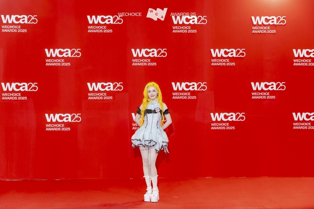Loạt visual b&ugrave;ng nổ của d&agrave;n trai xinh, g&aacute;i đẹp tr&ecirc;n thảm đỏ WeChoice Awards 2025!- Ảnh 4.