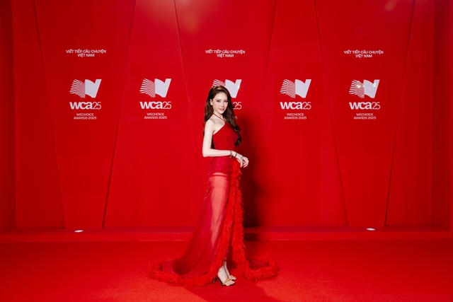 To&agrave;n cảnh si&ecirc;u thảm đỏ WeChoice Awards: Anh T&uacute; - Diệu Nhi t&igrave;nh tứ, Trường Giang, Ho&agrave; Minzy d&agrave;n sao cực khủng quy tụ!- Ảnh 46.