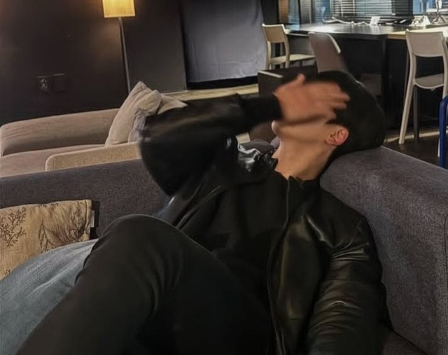 Chồng chết v&igrave; ung thư n&atilde;o, vợ cũng b&agrave;ng ho&agrave;ng ph&aacute;t hiện ung thư v&uacute;, b&aacute;c sĩ n&oacute;i: 90% l&agrave; do 1 thứ... v&ocirc; h&igrave;nh!- Ảnh 2.