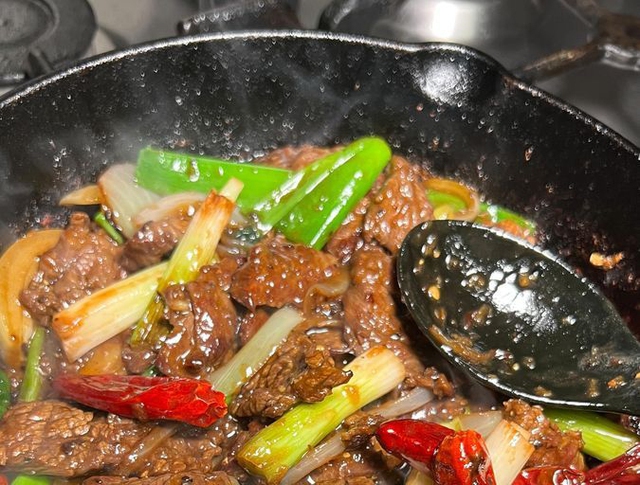 Đi chợ Tết mua thịt b&ograve; thấy 4 đặc điểm n&agrave;y phải "quay xe" ngay, tặng MIỄN PH&Iacute; cũng đừng mang bệnh về nh&agrave;- Ảnh 3.