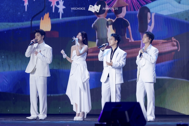 Gala WeChoice Awards 2025: C&acirc;u chuyện Việt Nam được viết tiếp đầy rực rỡ!- Ảnh 16.