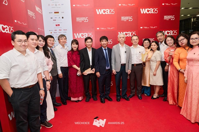 Ekip thông tim bào thai tự hào chia sẻ tại Gala WeChoice: "Việt Nam là trung tâm thứ 4 trên thế giới làm được việc này"- Ảnh 6. Ekip thông tim bào thai tự hào chia sẻ tại Gala WeChoice: "Việt Nam là trung tâm thứ 4 trên thế giới làm được việc này"- Ảnh 6.