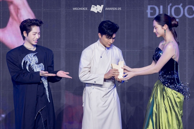 Gala WeChoice Awards 2025: C&acirc;u chuyện Việt Nam được viết tiếp đầy rực rỡ!- Ảnh 25.