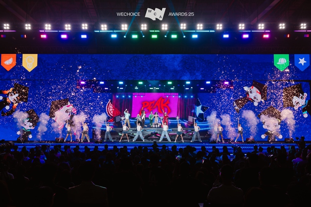 Gala WeChoice Awards 2025: C&acirc;u chuyện Việt Nam được viết tiếp đầy rực rỡ!- Ảnh 63.