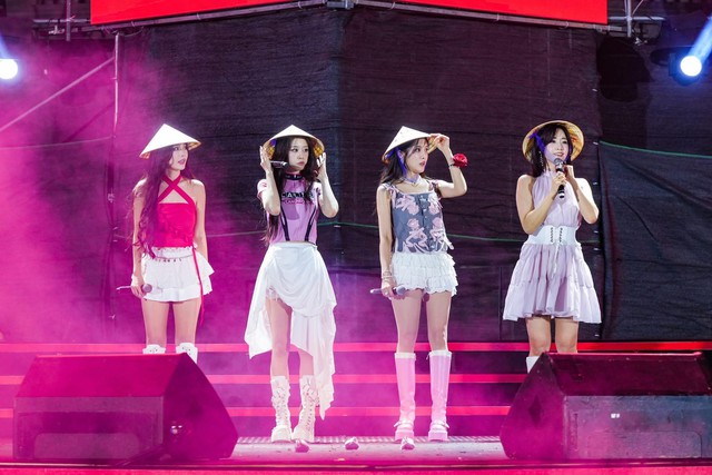 Sự hết thời của nh&oacute;m nữ đỉnh lưu: Concert ế v&eacute;, fan chi 6 triệu chỉ để nghe h&aacute;t nh&eacute;p?- Ảnh 11.