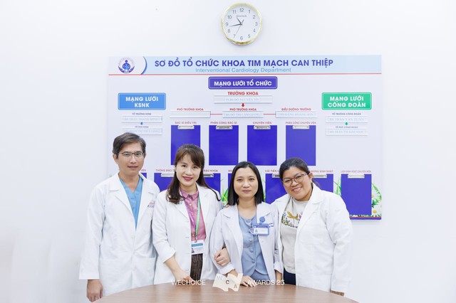 C&acirc;u chuyện "ngược đời" tại WeChoice Awards 2025: B&aacute;c sĩ được vinh danh từng nhờ mọi người "L&Agrave;M ƠN ĐỪNG VOTE!"!- Ảnh 6.