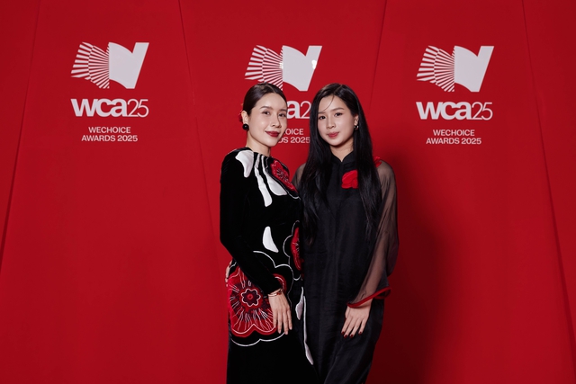 To&agrave;n cảnh si&ecirc;u thảm đỏ WeChoice Awards: Anh T&uacute; - Diệu Nhi t&igrave;nh tứ, Trường Giang, Ho&agrave; Minzy d&agrave;n sao cực khủng quy tụ!- Ảnh 12.