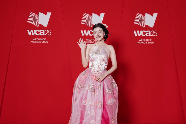 To&agrave;n cảnh si&ecirc;u thảm đỏ WeChoice Awards: Anh T&uacute; - Diệu Nhi t&igrave;nh tứ, Trường Giang, Ho&agrave; Minzy d&agrave;n sao cực khủng quy tụ!- Ảnh 29.