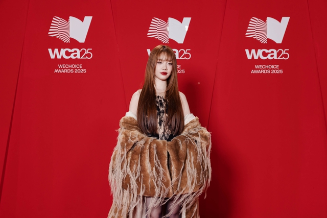 To&agrave;n cảnh si&ecirc;u thảm đỏ WeChoice Awards: Anh T&uacute; - Diệu Nhi t&igrave;nh tứ, Trường Giang, Ho&agrave; Minzy d&agrave;n sao cực khủng quy tụ!- Ảnh 20.