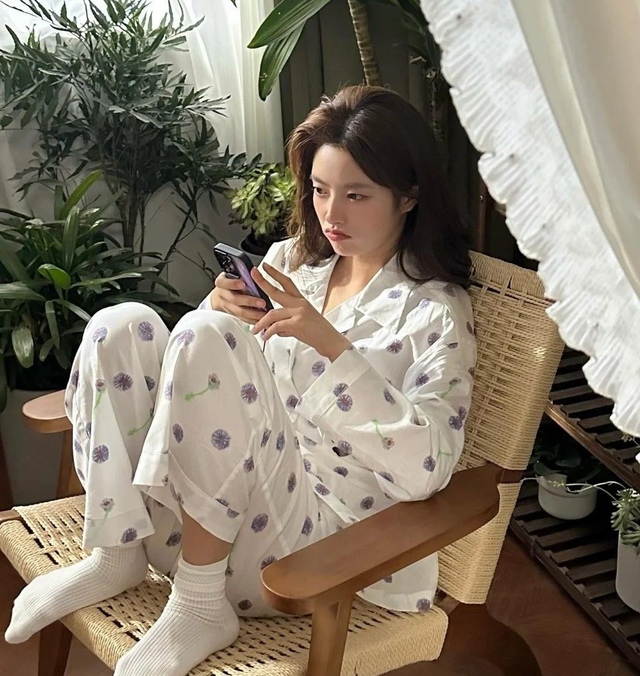 Người phụ nữ 28 tuổi cắt bỏ cả 2 b&ecirc;n v&uacute; v&igrave; ung thư, 9 th&aacute;ng sau b&aacute;c sĩ Anh n&oacute;i: "Ch&uacute;ng t&ocirc;i đ&atilde; chẩn đo&aacute;n NHẦM"- Ảnh 3.