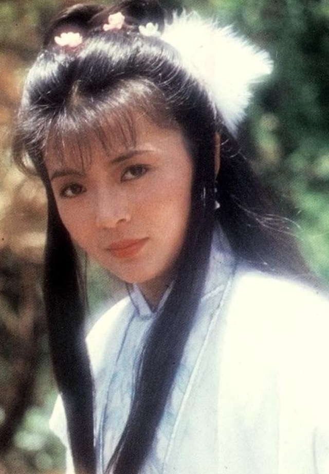 "Ngũ Lệ Nhân" TVB thập niên 1980, những đóa hoa rực rỡ nhất lịch sử điện ảnh xứ Cảng Thơm- Ảnh 6. "Ngũ Lệ Nhân" TVB thập niên 1980, những đóa hoa rực rỡ nhất lịch sử điện ảnh xứ Cảng Thơm- Ảnh 6.