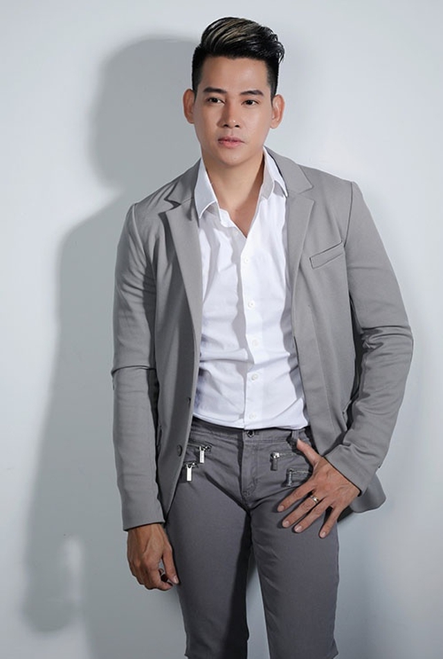 Qu&aacute; khứ kh&oacute; tin của Trấn Th&agrave;nh v&agrave; Ph&ugrave;ng Ngọc Huy- Ảnh 6.