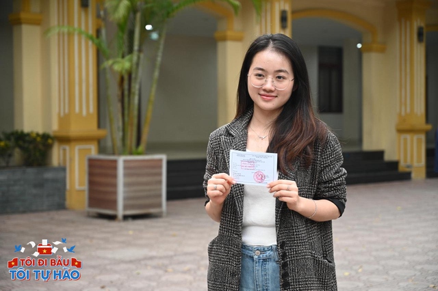 To&agrave;n cảnh kh&ocirc;ng kh&iacute; rộn r&agrave;ng trong ng&agrave;y hội bầu cử 15/3- Ảnh 39.