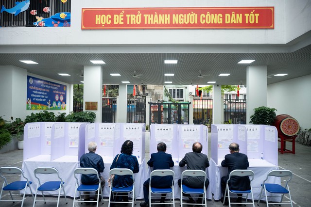 H&ocirc;m nay, ch&uacute;ng ta c&ugrave;ng đi bầu cử!- Ảnh 11.