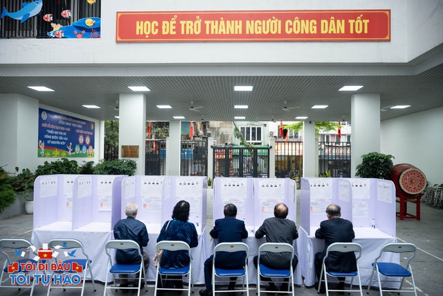 H&ocirc;m nay, ch&uacute;ng ta c&ugrave;ng đi bầu cử!- Ảnh 12.