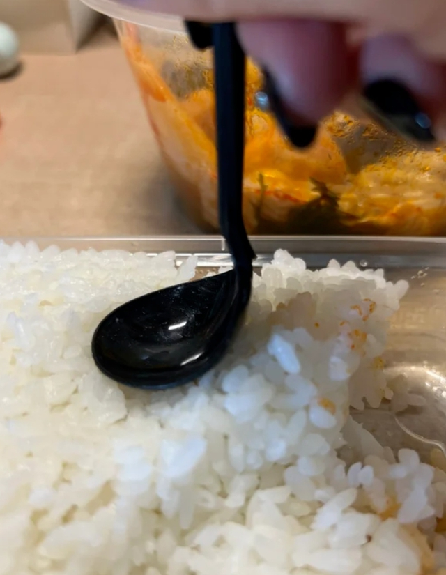 4 thứ nh&agrave; bạn hay d&ugrave;ng đi d&ugrave;ng lại: Thật ra bẩn kinh khủng, chuy&ecirc;n gia khuy&ecirc;n VỨT NGAY- Ảnh 1.