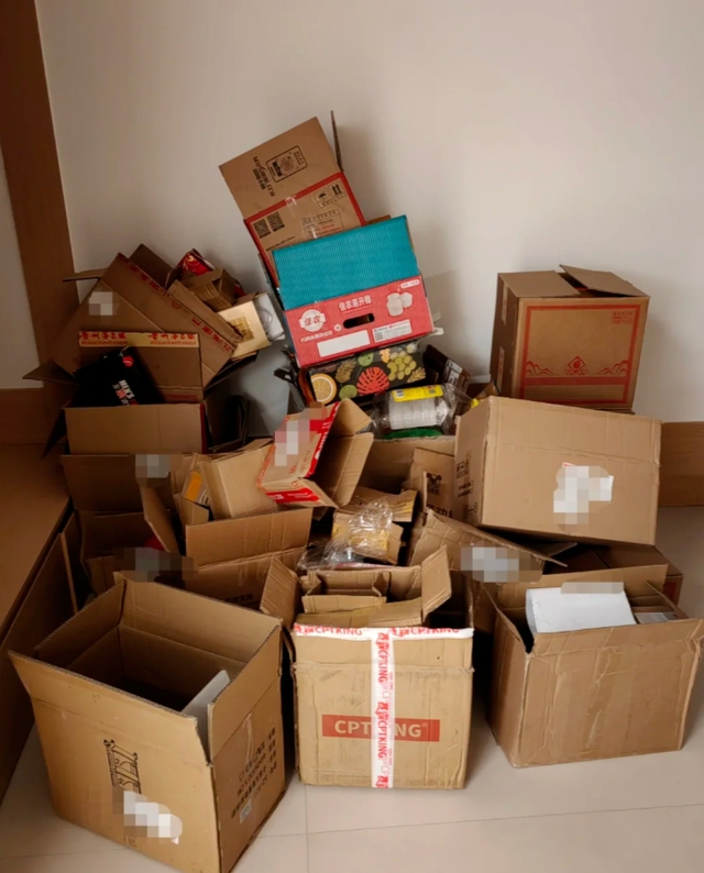 4 thứ nh&agrave; bạn hay d&ugrave;ng đi d&ugrave;ng lại: Thật ra bẩn kinh khủng, chuy&ecirc;n gia khuy&ecirc;n VỨT NGAY- Ảnh 3.