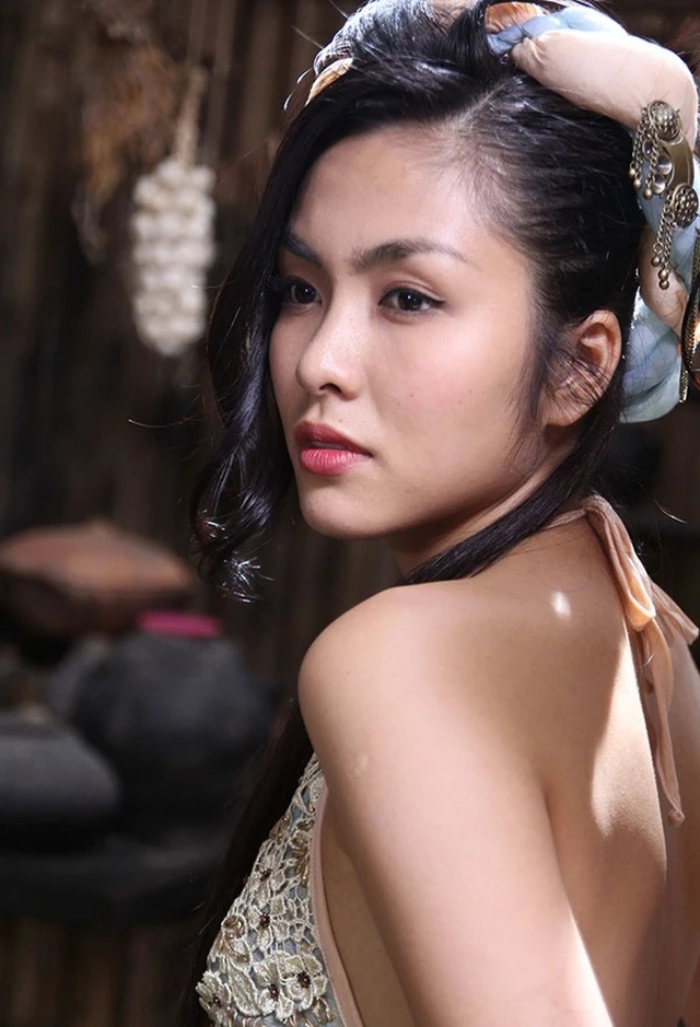 Rộ tin Tăng Thanh H&agrave; v&agrave;o vai Nam Phương Ho&agrave;ng Hậu, n&ecirc;n duy&ecirc;n c&ugrave;ng mỹ nam k&eacute;m 11 tuổi- Ảnh 5.