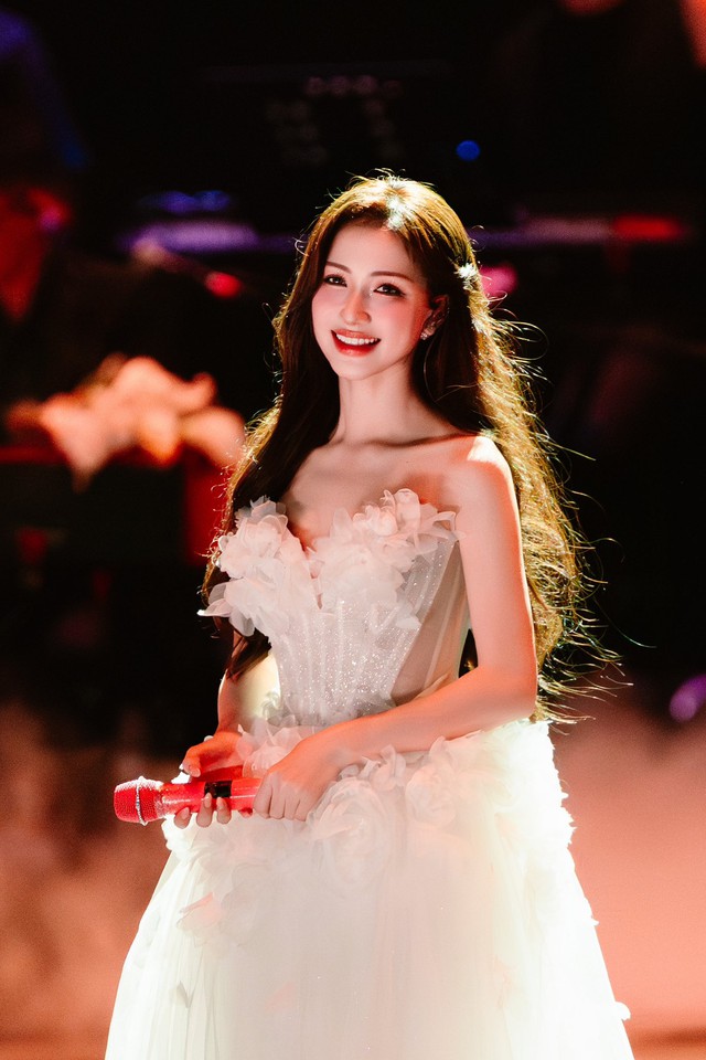 hòa minzy- Ảnh 6.