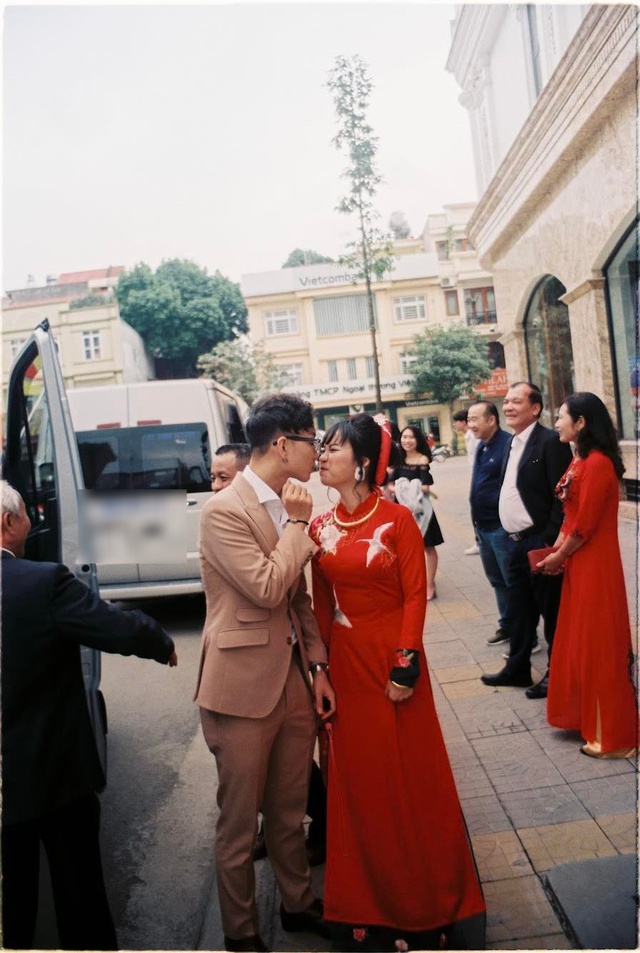 Hoàng Dũng lần đầu công khai ảnh cưới, xác nhận đã kết hôn 6 năm mà không ai biết- Ảnh 1. Hoàng Dũng lần đầu công khai ảnh cưới, xác nhận đã kết hôn 6 năm mà không ai biết- Ảnh 1.