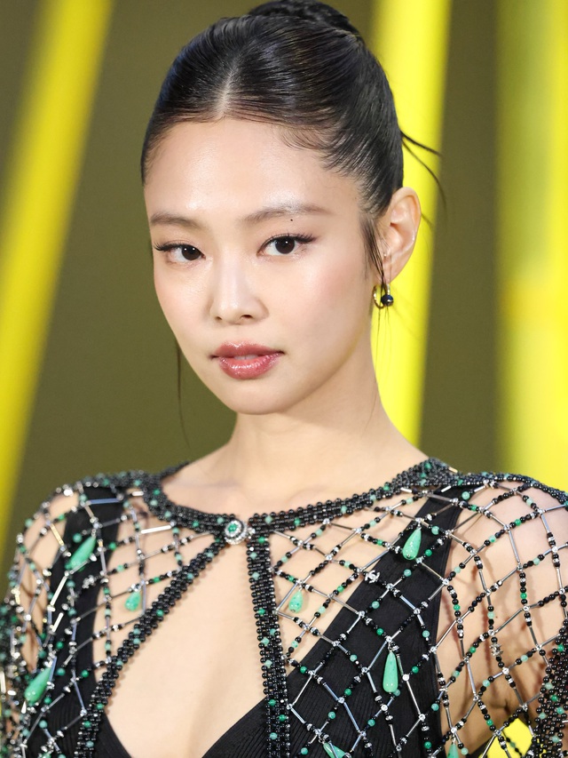 Mọi drama tan biến v&igrave; Jennie Kim ở show Chanel sang chảnh chấn động cỡ n&agrave;y!- Ảnh 5.