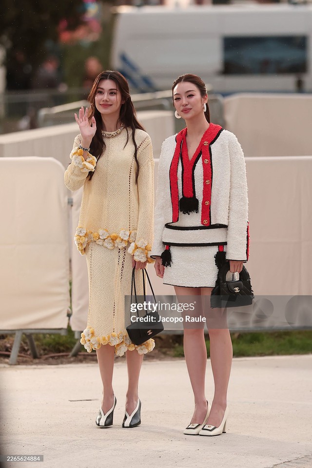 Mọi drama tan biến v&igrave; Jennie Kim ở show Chanel sang chảnh chấn động cỡ n&agrave;y!- Ảnh 11.