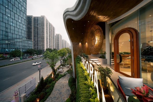 Qu&aacute;n cafe khủng ngay trong khu&ocirc;n vi&ecirc;n trường đại học đẹp nhất Việt Nam: Giao diện "tr&acirc;m anh thế phiệt", gi&aacute; cả c&oacute; đắt đỏ như lời đồn? - Ảnh 15.